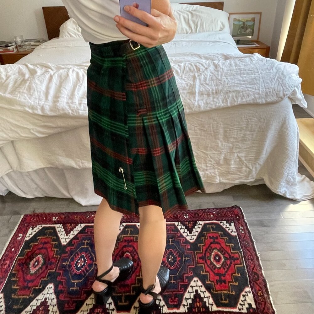 Vintage Ogilvy's Green Tartan Pleated Mini Skirt - XS/S - Picture 4 of 7
